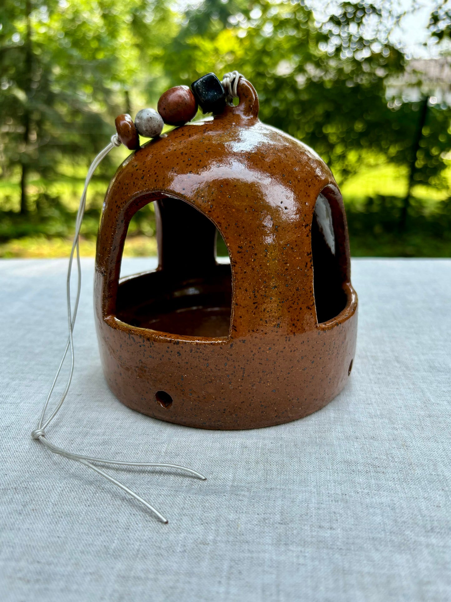 bird feeder - ochre