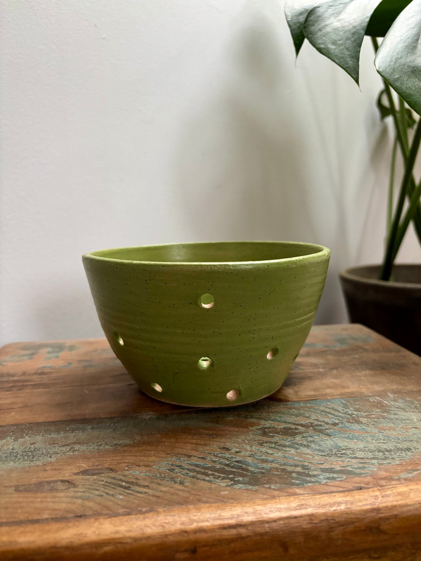 berry bowl - light green